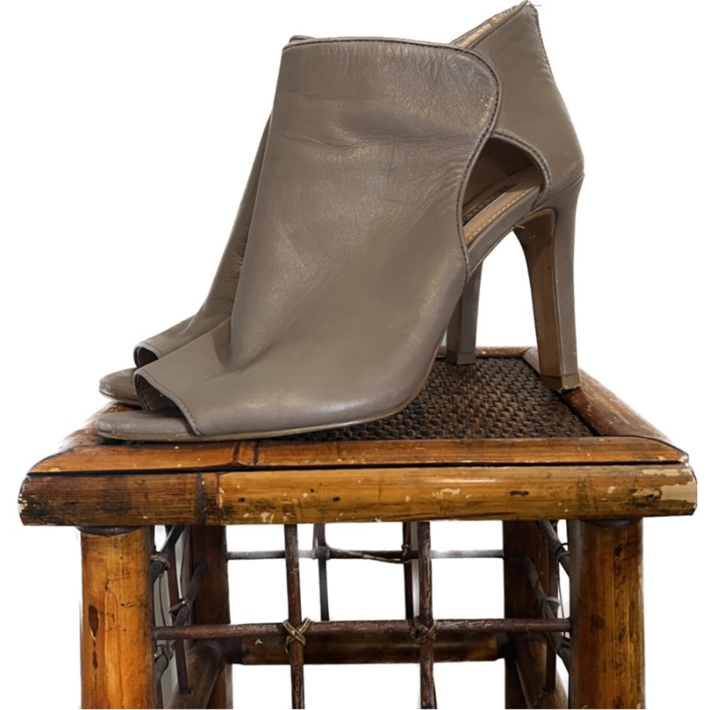 Louise et Cie Peep Toe Heels